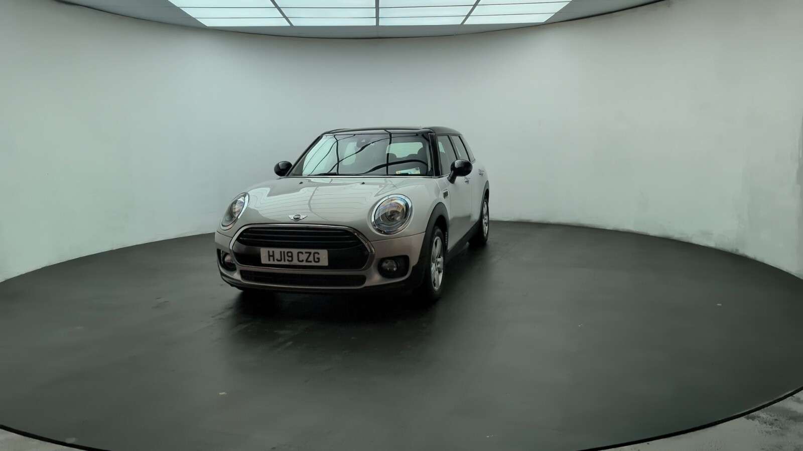 2019 MINI CLUBMAN 2019 MINI CLUBMAN