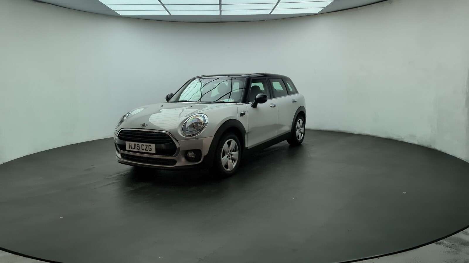 2019 MINI CLUBMAN 2019 MINI CLUBMAN