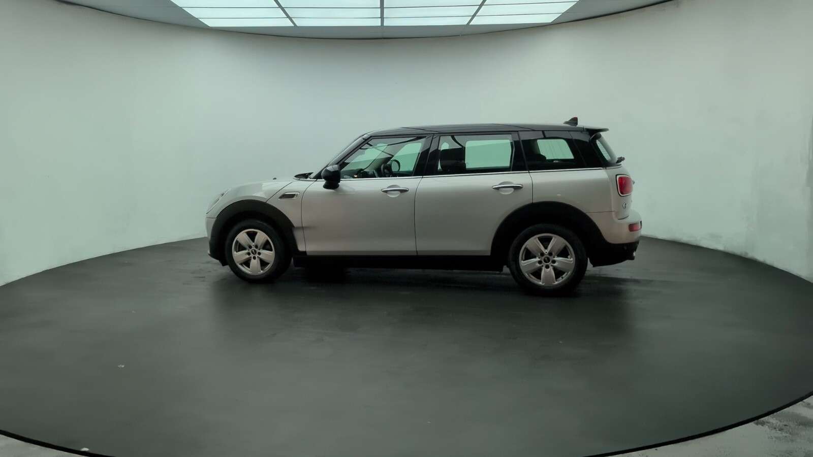 2019 MINI CLUBMAN 2019 MINI CLUBMAN