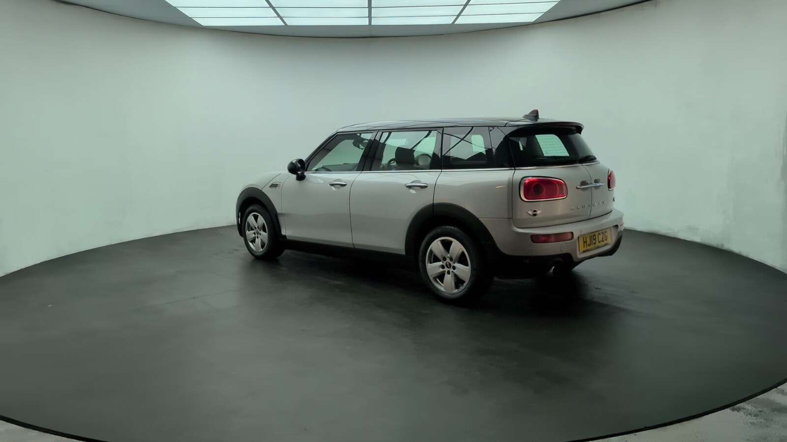 2019 MINI CLUBMAN 2019 MINI CLUBMAN