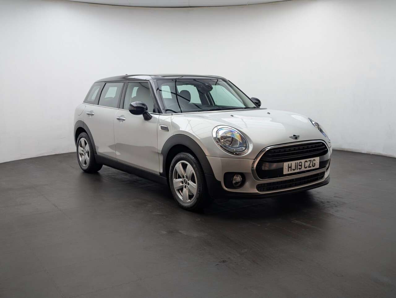 2019 MINI CLUBMAN 2019 MINI CLUBMAN