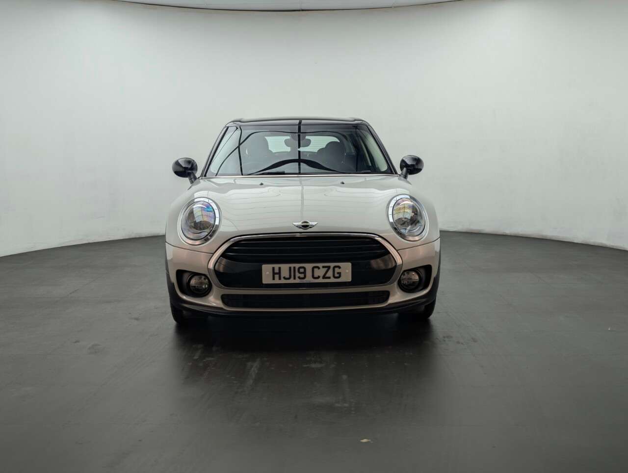 2019 MINI CLUBMAN 2019 MINI CLUBMAN
