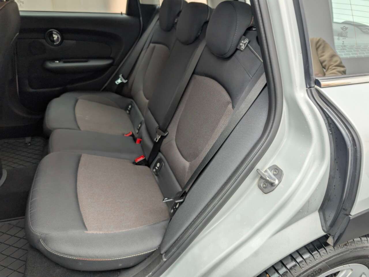 2019 MINI CLUBMAN 2019 MINI CLUBMAN