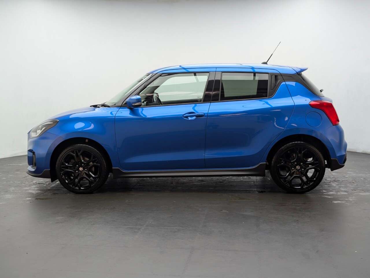 2019 SUZUKI SWIFT 2019 SUZUKI SWIFT