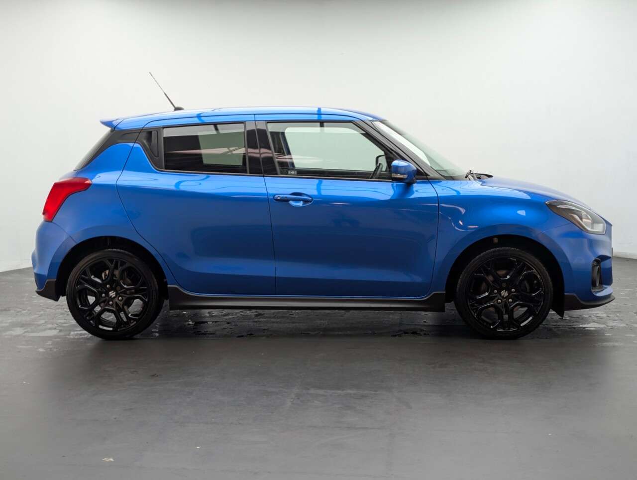 2019 SUZUKI SWIFT 2019 SUZUKI SWIFT