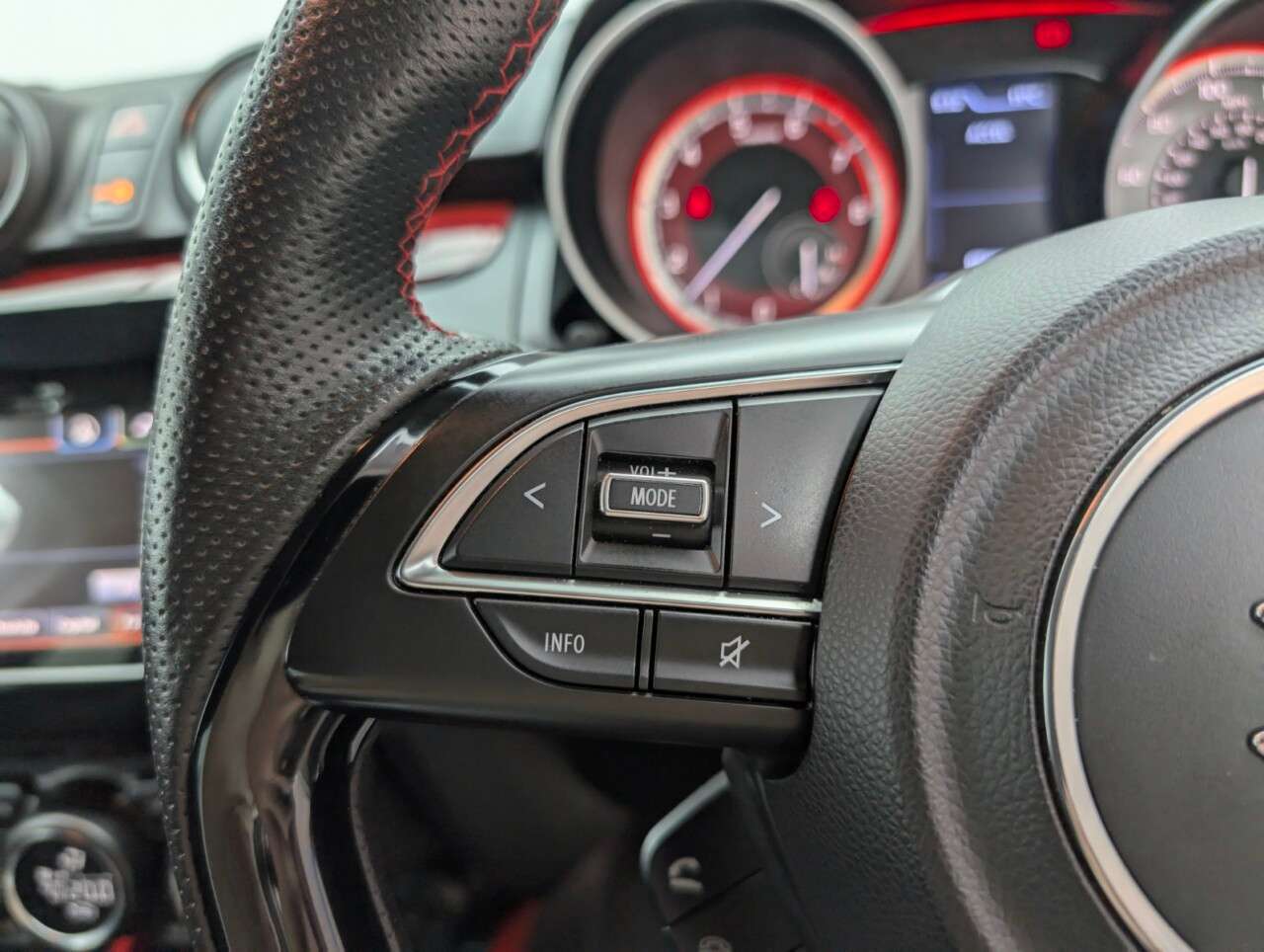 2019 SUZUKI SWIFT 2019 SUZUKI SWIFT