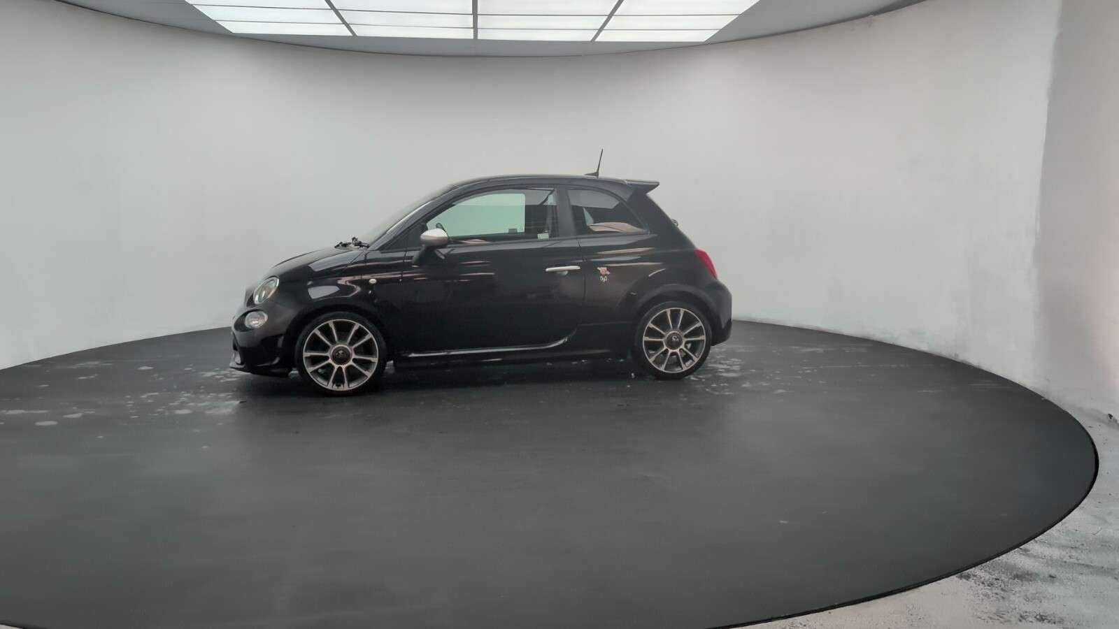 2019 ABARTH 595 2019 ABARTH 595