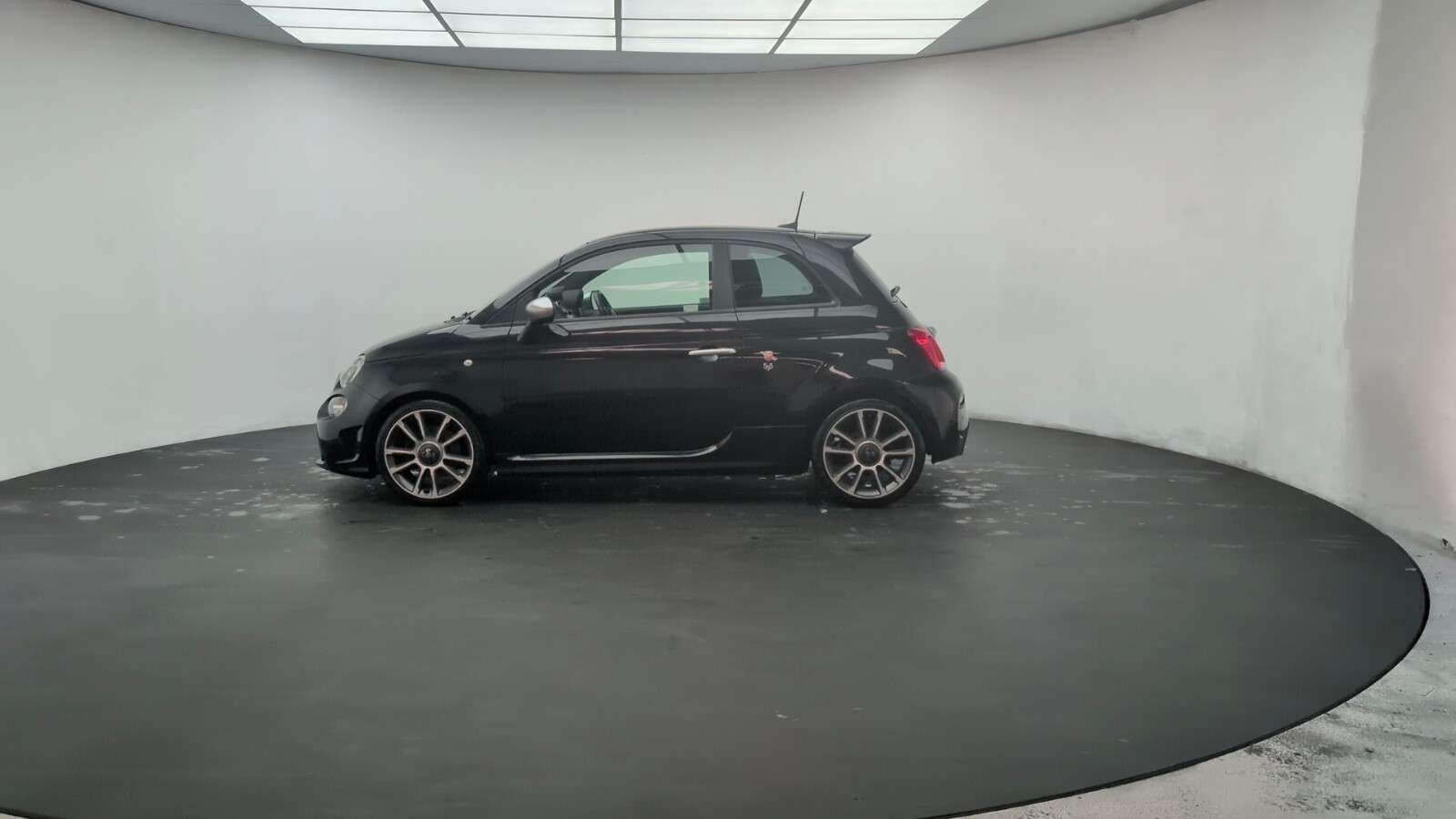 2019 ABARTH 595 2019 ABARTH 595