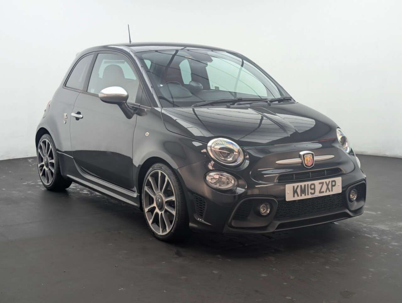 2019 ABARTH 595 2019 ABARTH 595