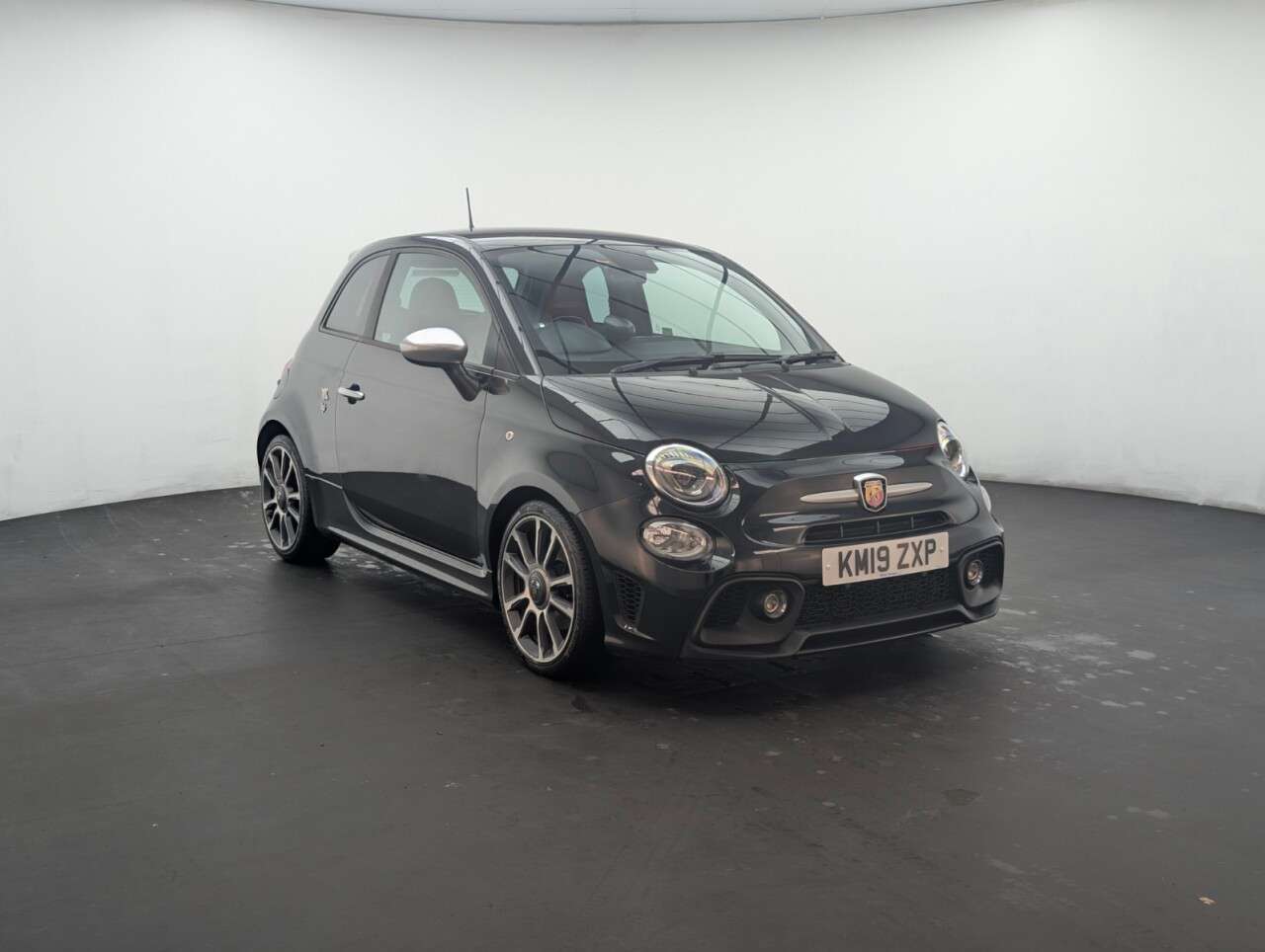 2019 ABARTH 595 2019 ABARTH 595