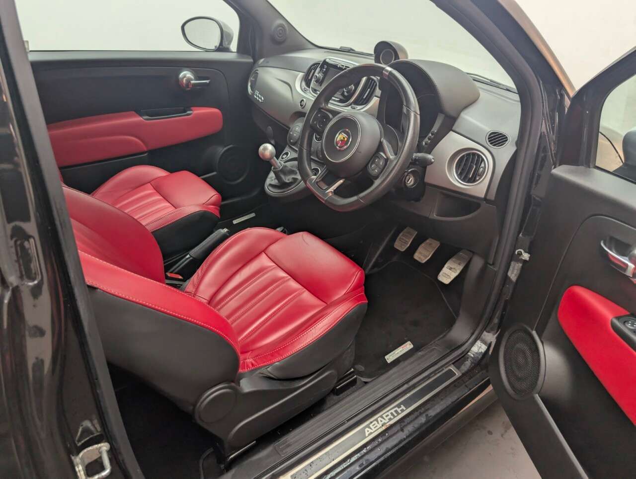 2019 ABARTH 595 2019 ABARTH 595