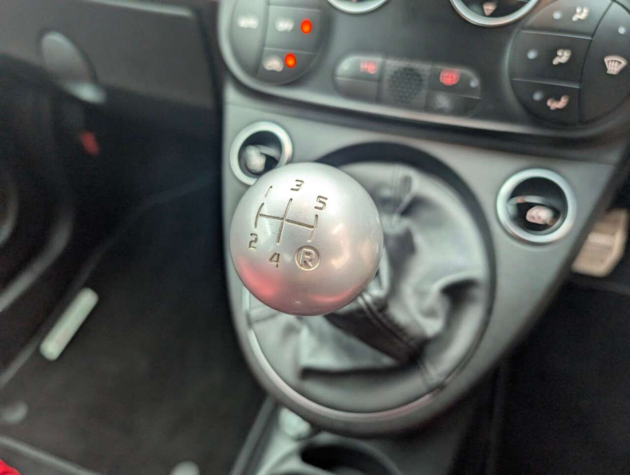 2019 ABARTH 595 2019 ABARTH 595