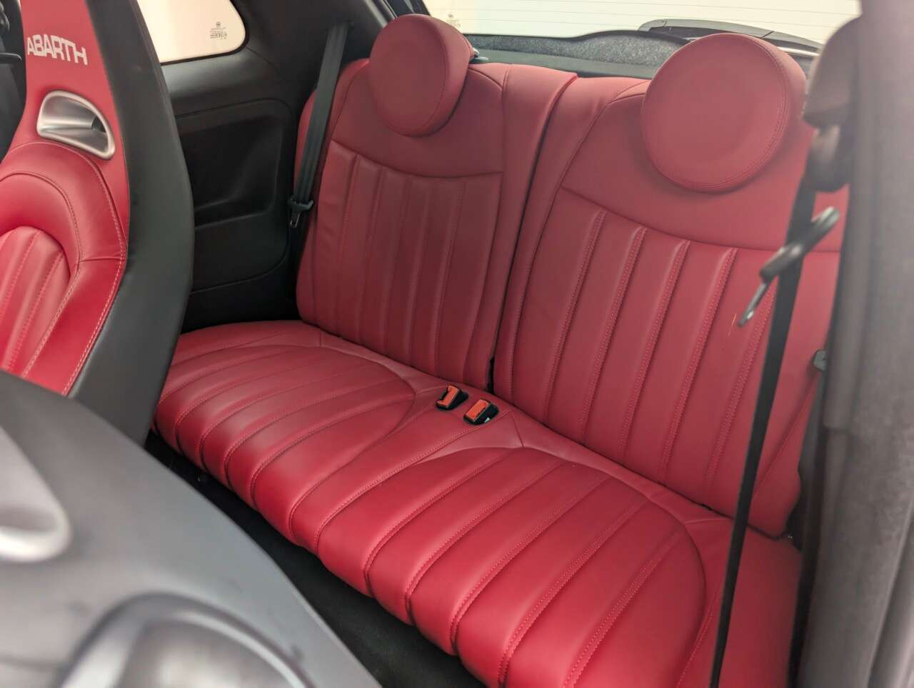 2019 ABARTH 595 2019 ABARTH 595