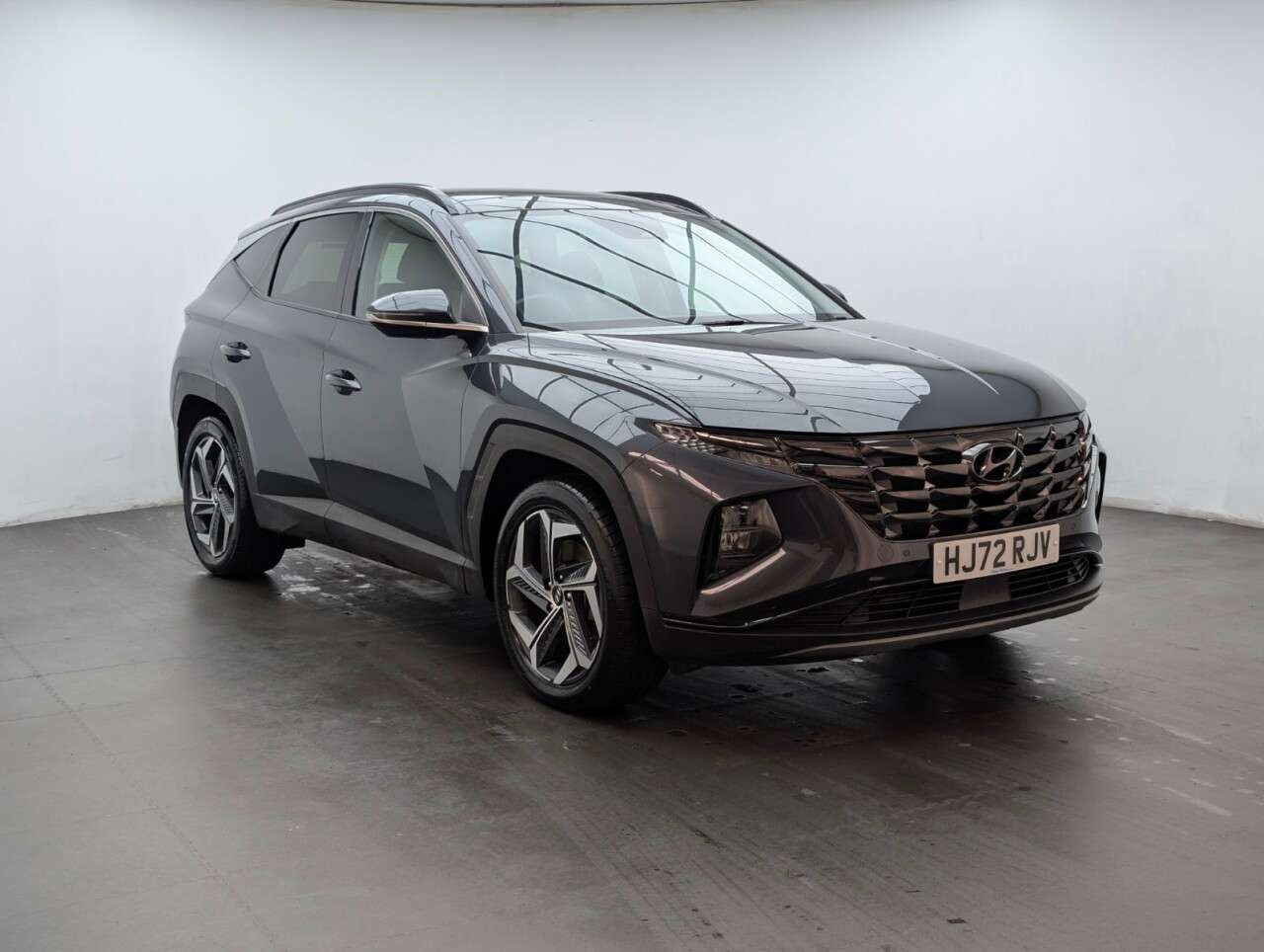 A 2022 HYUNDAI TUCSON 1.6 h T-GDi Ultimate SUV 5dr Petrol Hybrid Auto Euro 6 (s/s) (230 ps) 10.25 A 2022 HYUNDAI TUCSON 1.6 h T-GDi Ultimate SUV 5dr Petrol Hybrid Auto Euro 6 (s/s) (230 ps) 10.25