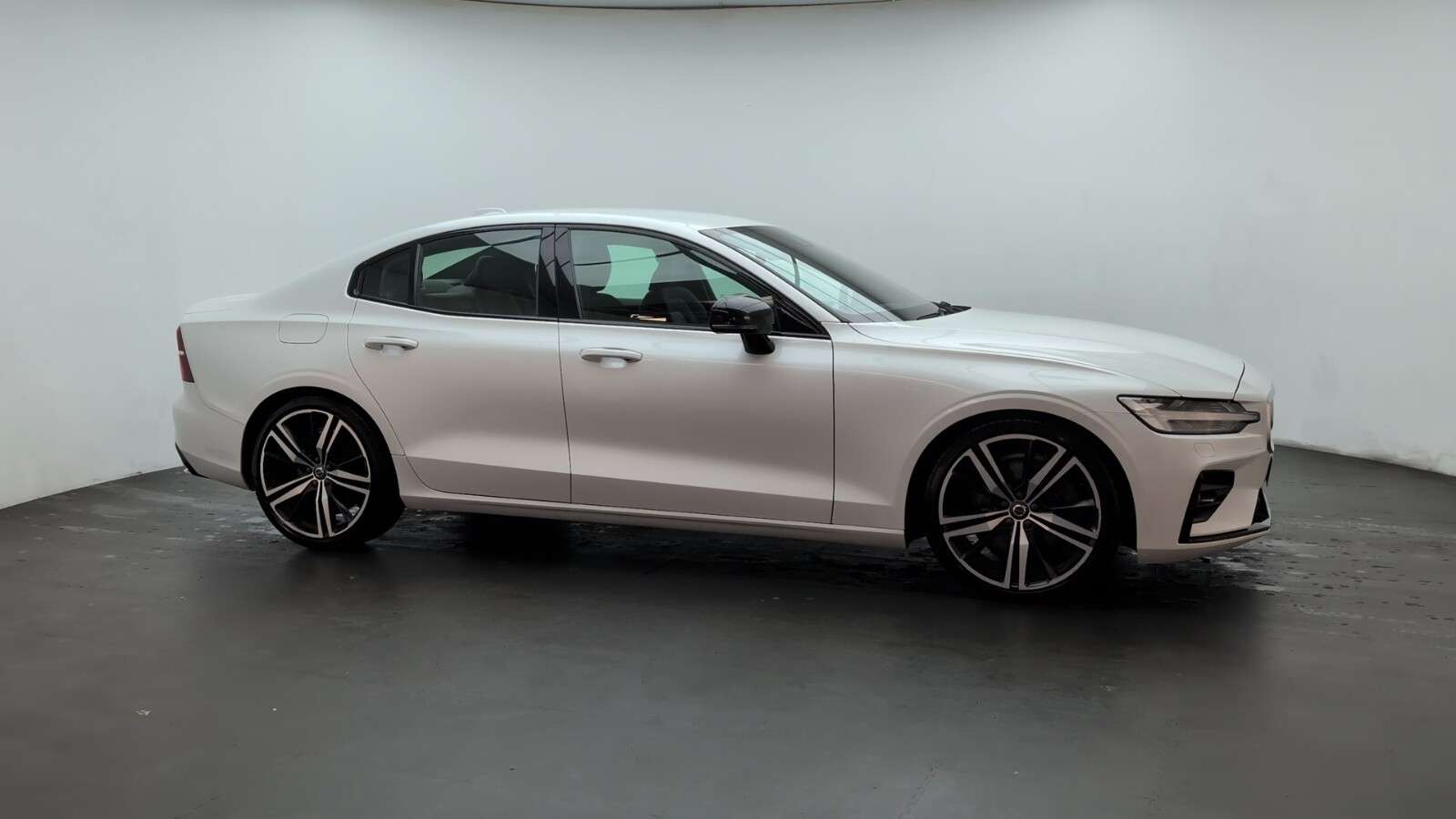 2019 VOLVO S60 2019 VOLVO S60