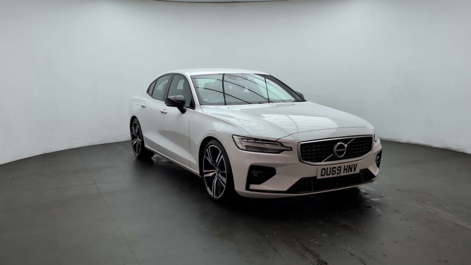 2019 VOLVO S60 2019 VOLVO S60