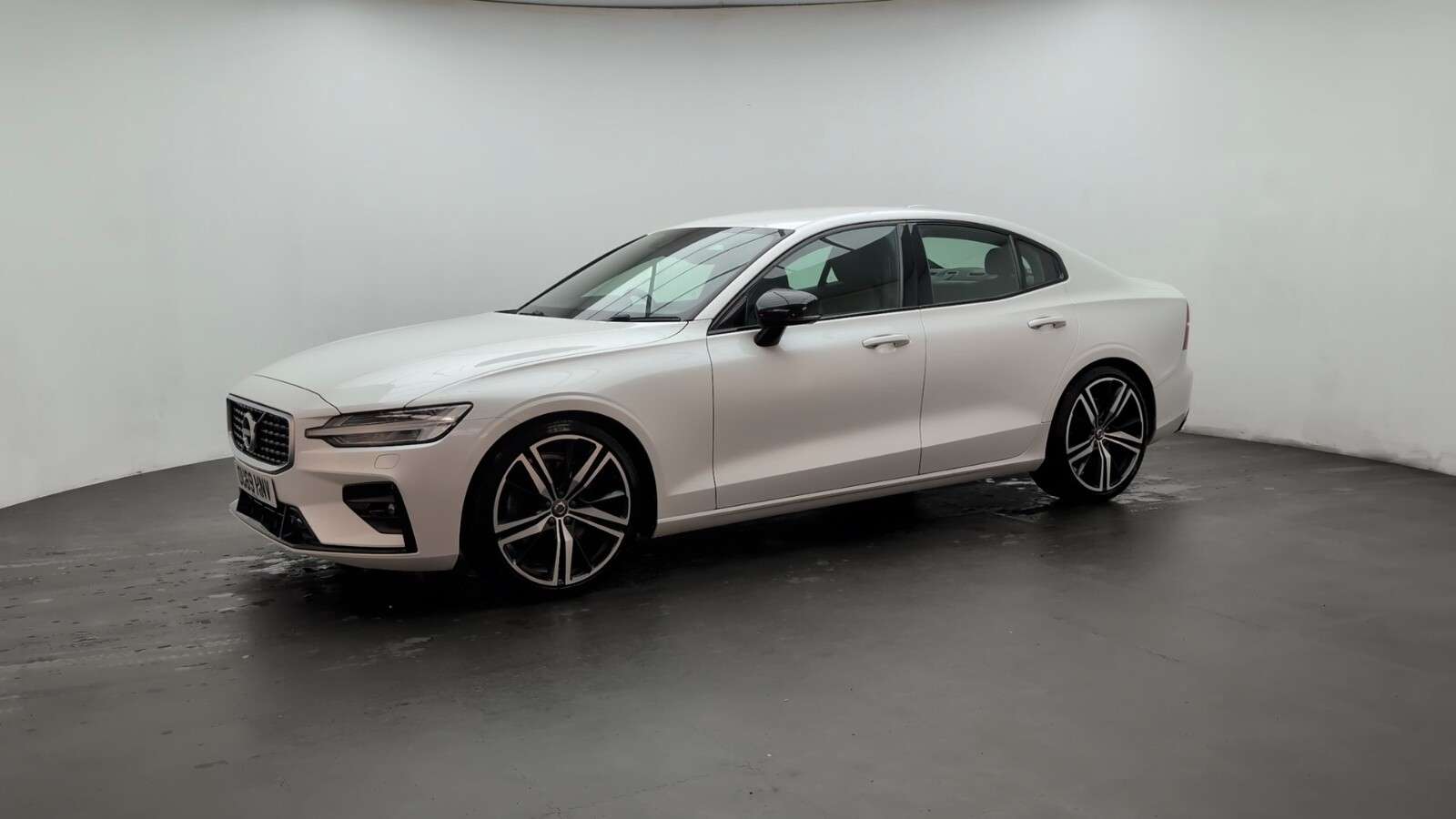 2019 VOLVO S60 2019 VOLVO S60