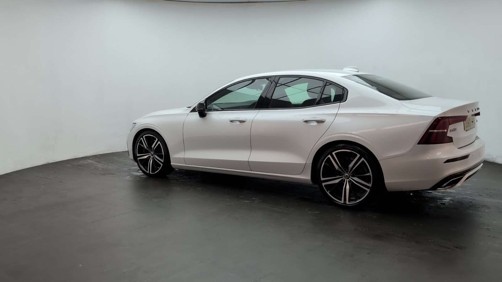 2019 VOLVO S60 2019 VOLVO S60