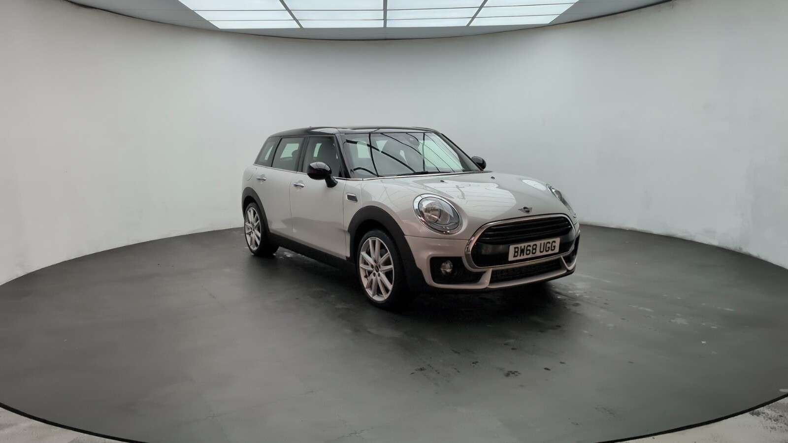 2018 MINI CLUBMAN 2018 MINI CLUBMAN