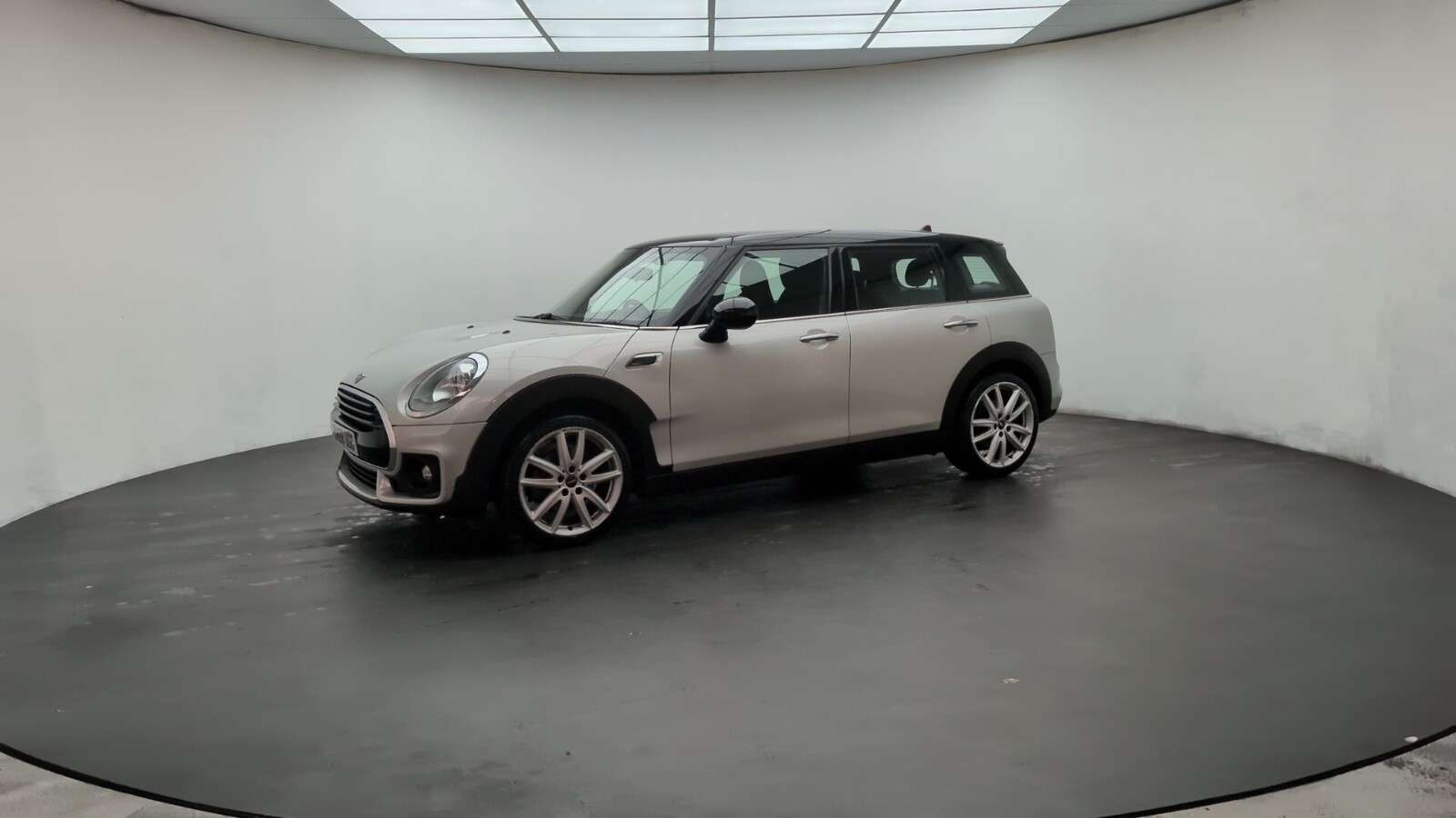 2018 MINI CLUBMAN 2018 MINI CLUBMAN