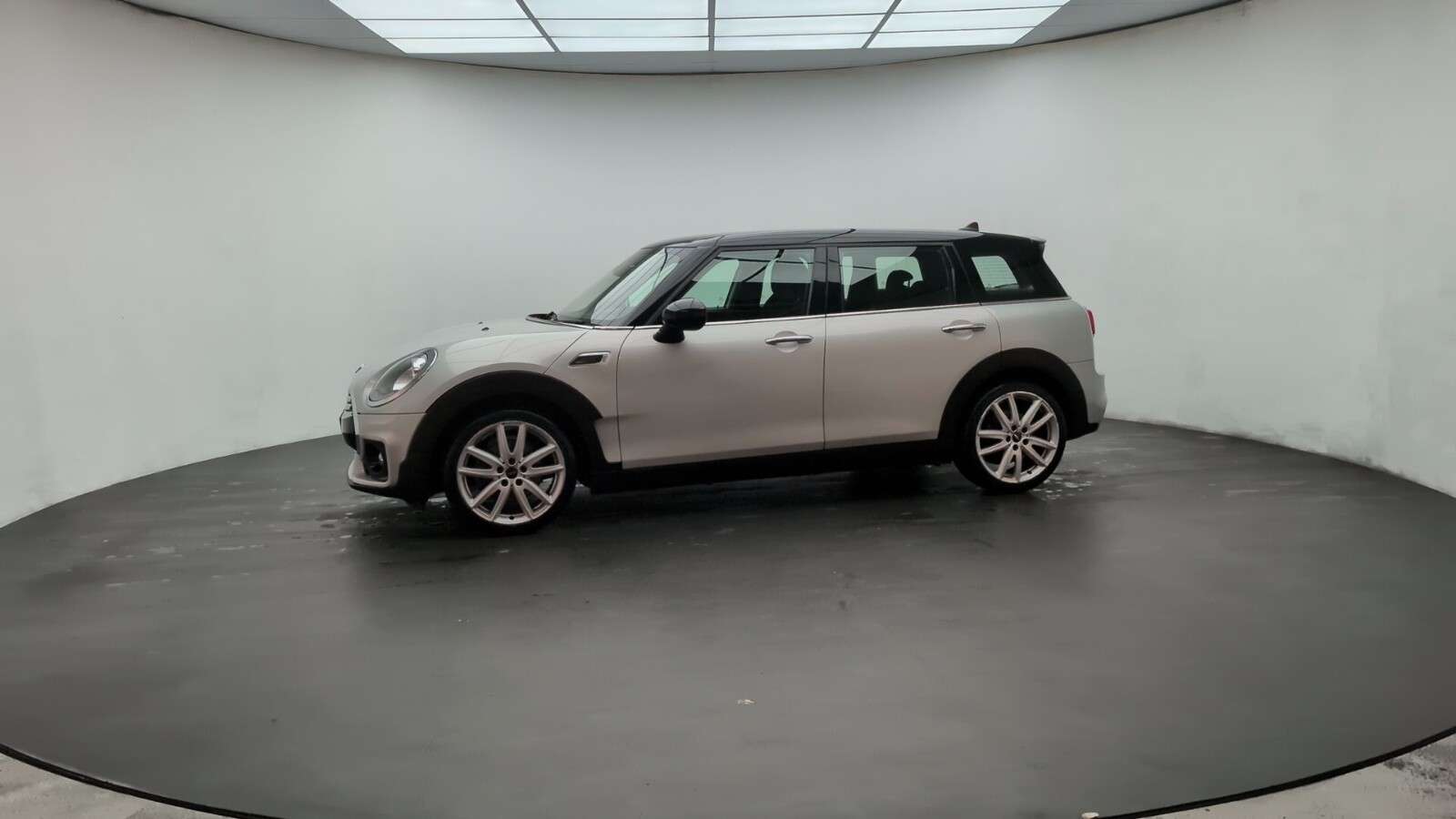 2018 MINI CLUBMAN 2018 MINI CLUBMAN