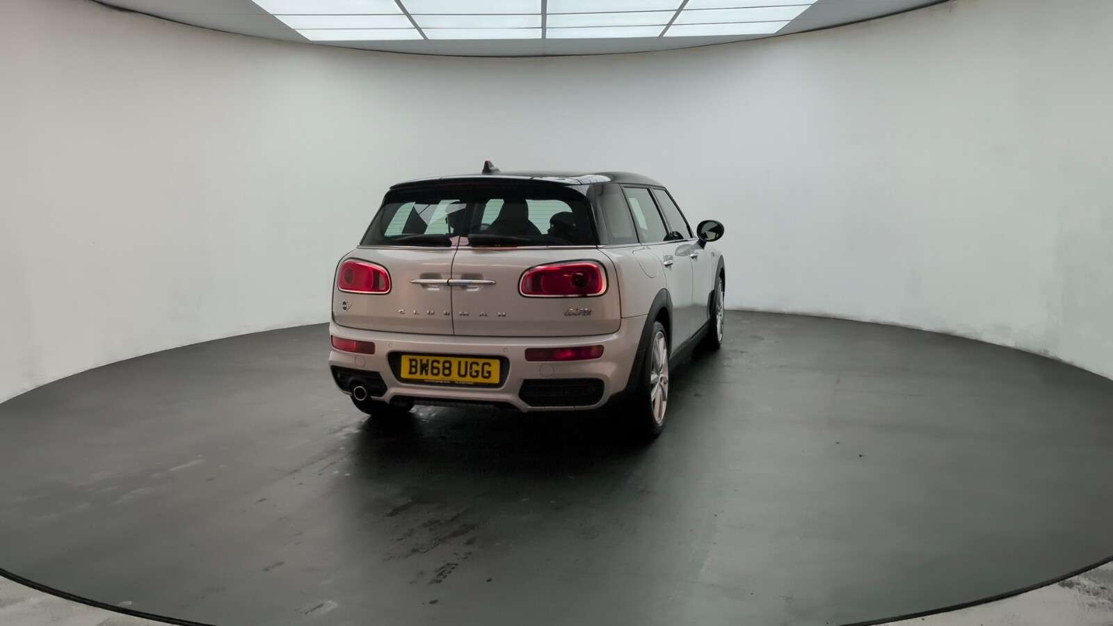 2018 MINI CLUBMAN 2018 MINI CLUBMAN