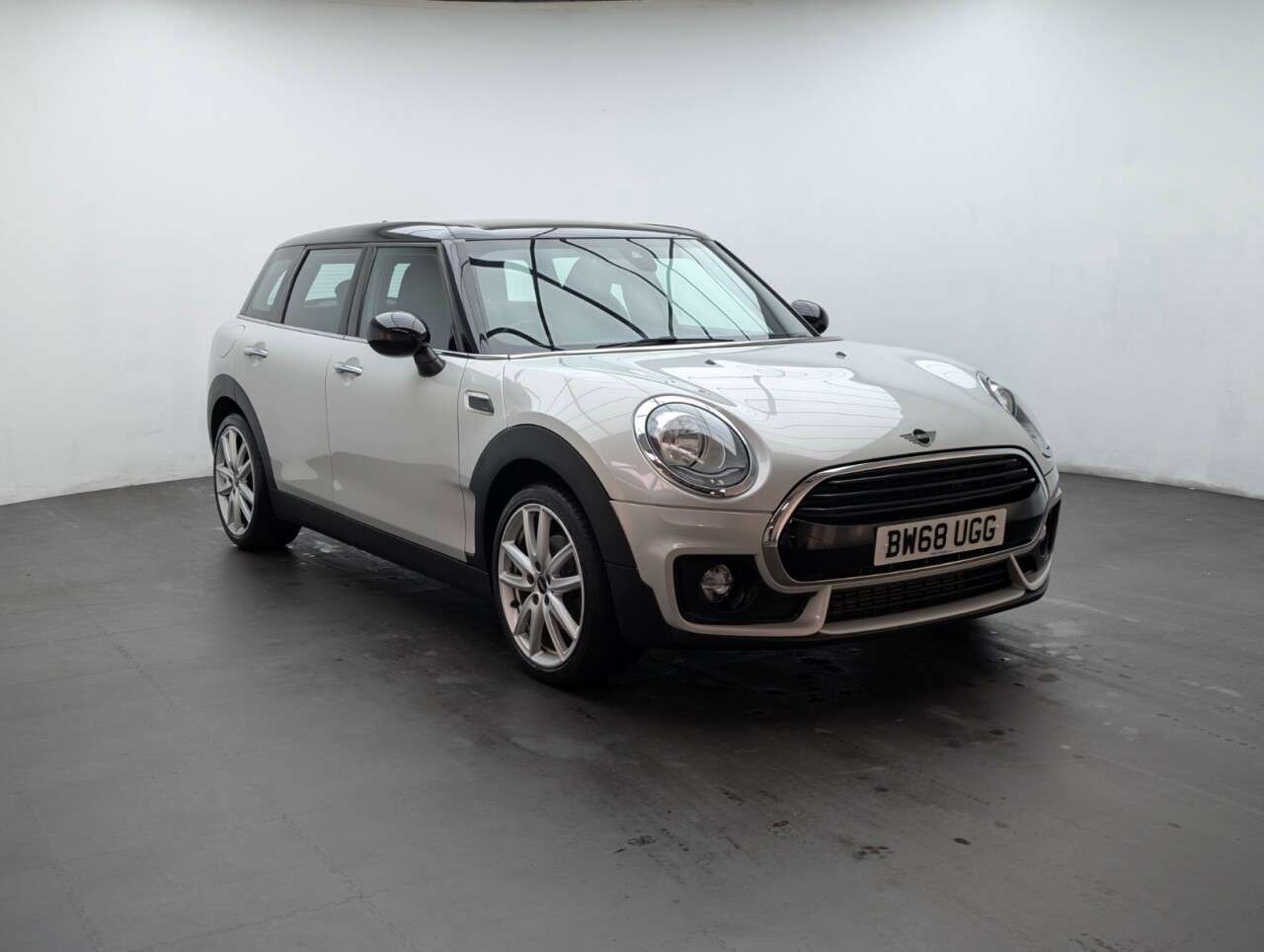 2018 MINI CLUBMAN 2018 MINI CLUBMAN