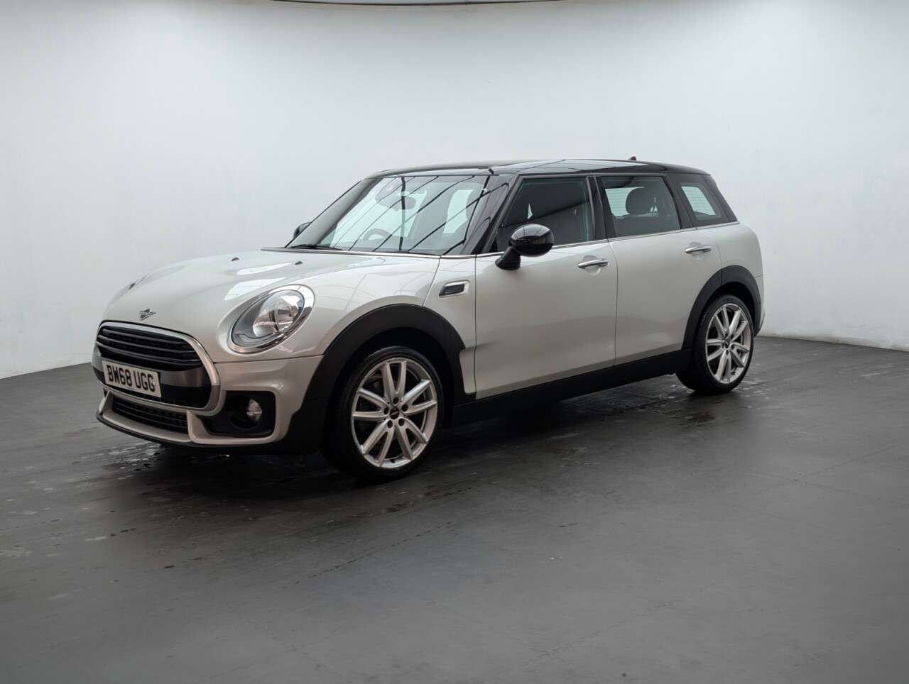 2018 MINI CLUBMAN 2018 MINI CLUBMAN