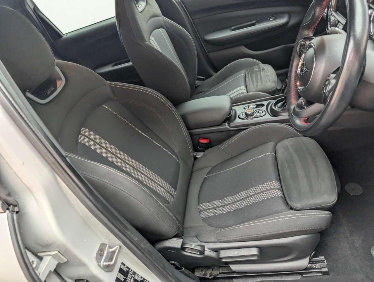 2018 MINI CLUBMAN 2018 MINI CLUBMAN