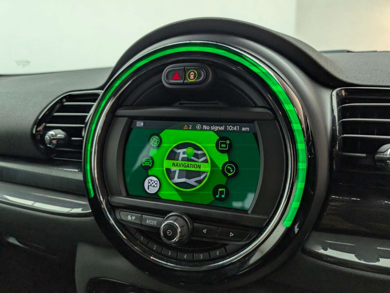 2018 MINI CLUBMAN 2018 MINI CLUBMAN