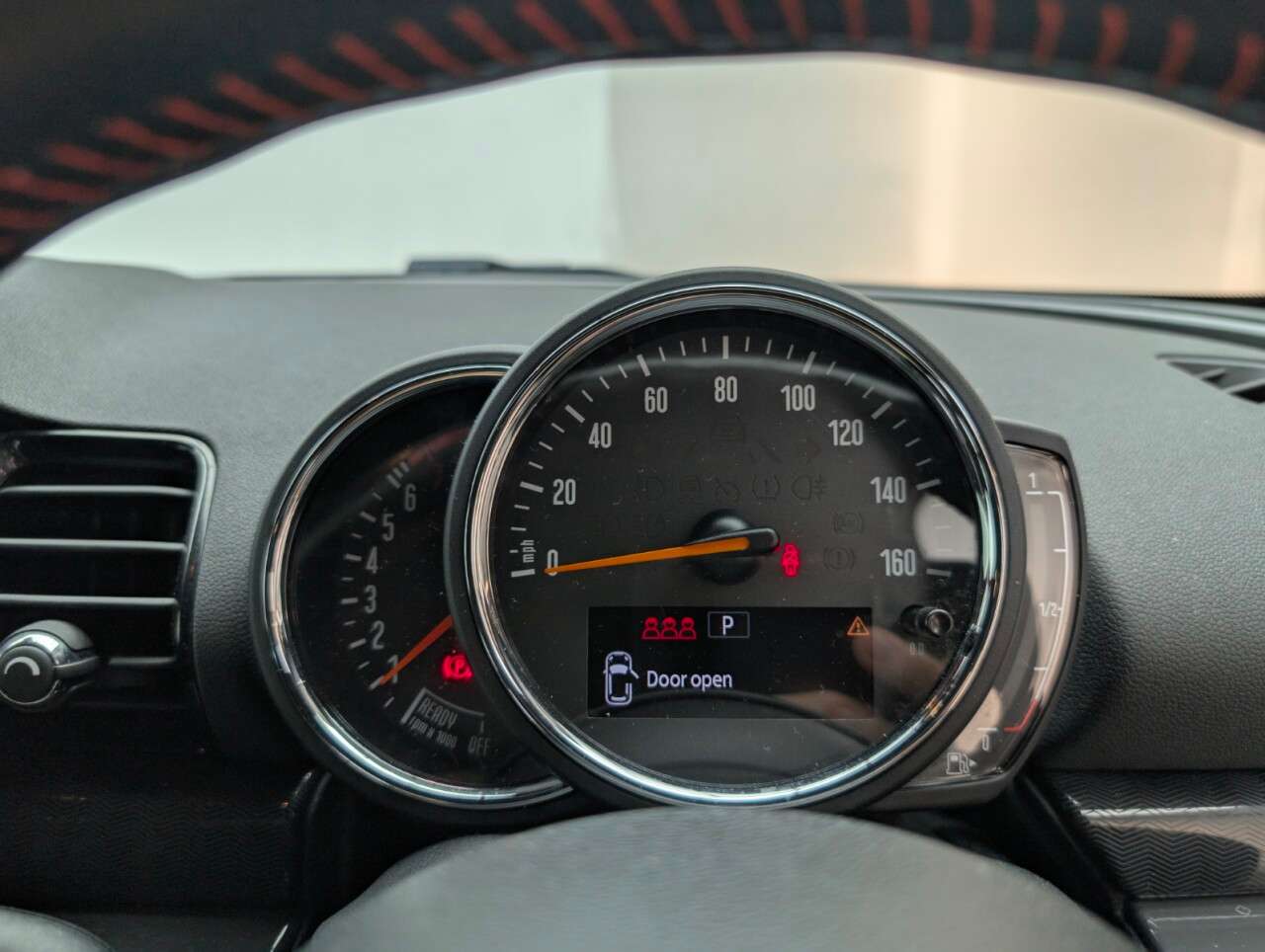 2018 MINI CLUBMAN 2018 MINI CLUBMAN