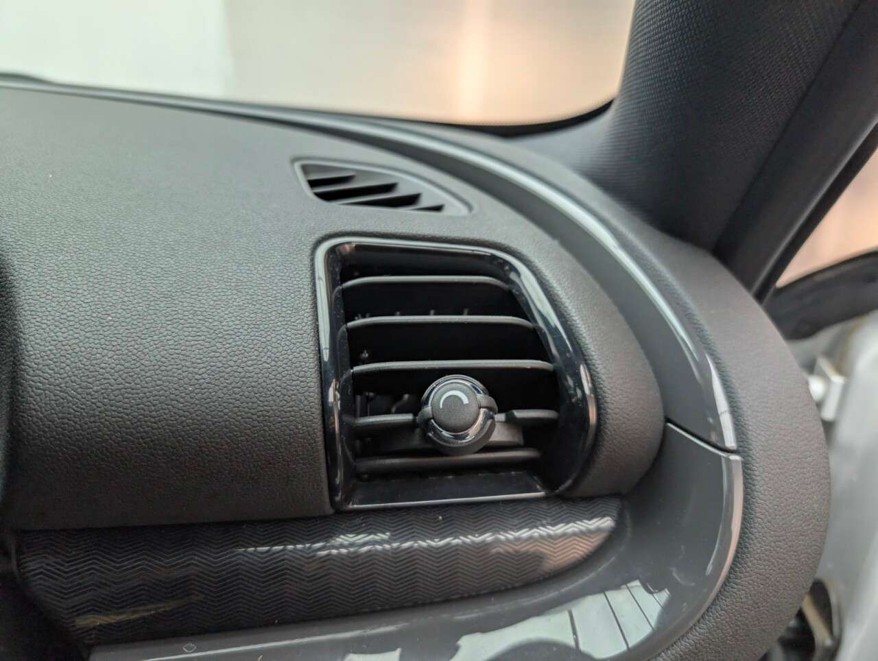 2018 MINI CLUBMAN 2018 MINI CLUBMAN