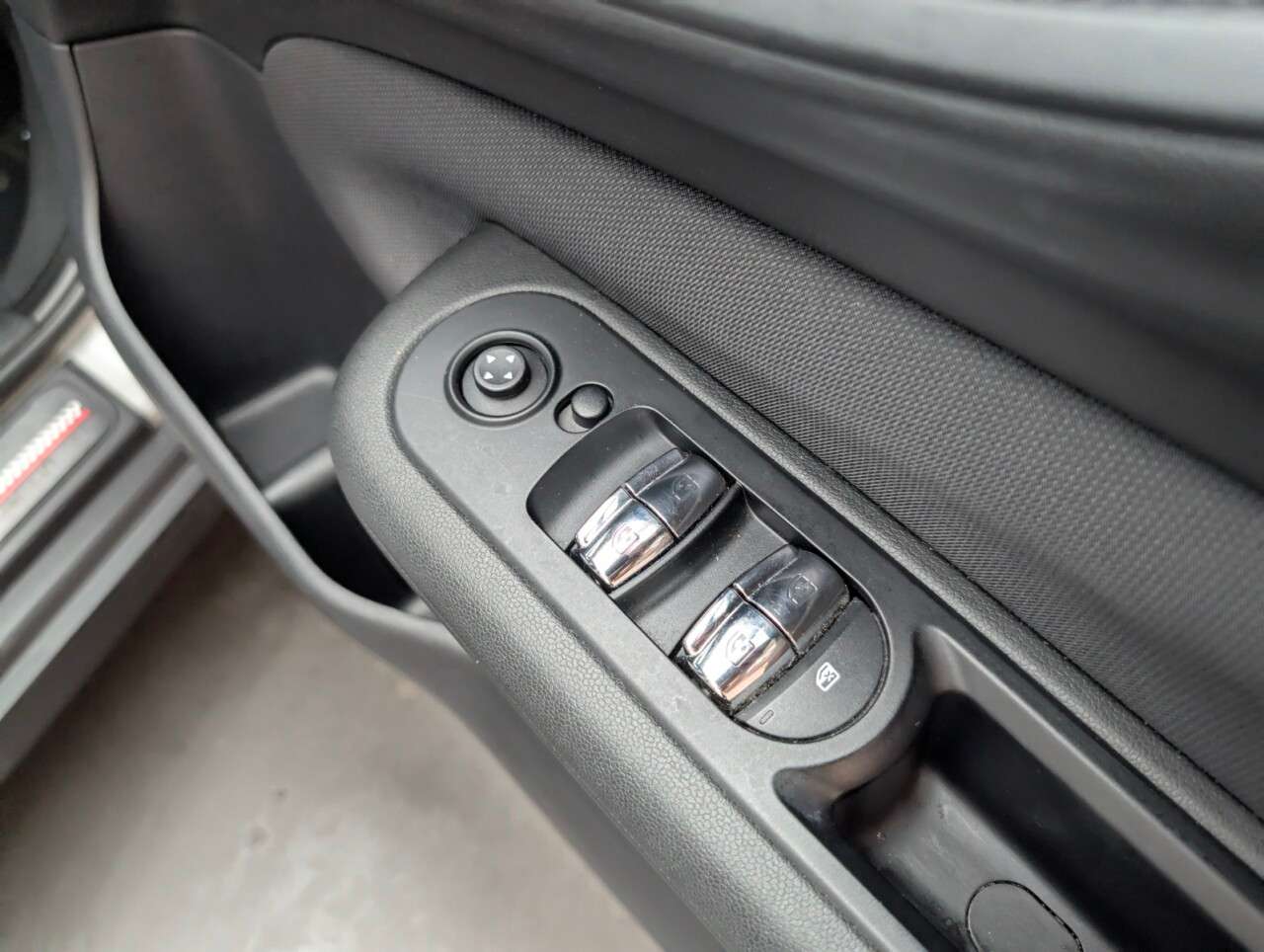 2018 MINI CLUBMAN 2018 MINI CLUBMAN