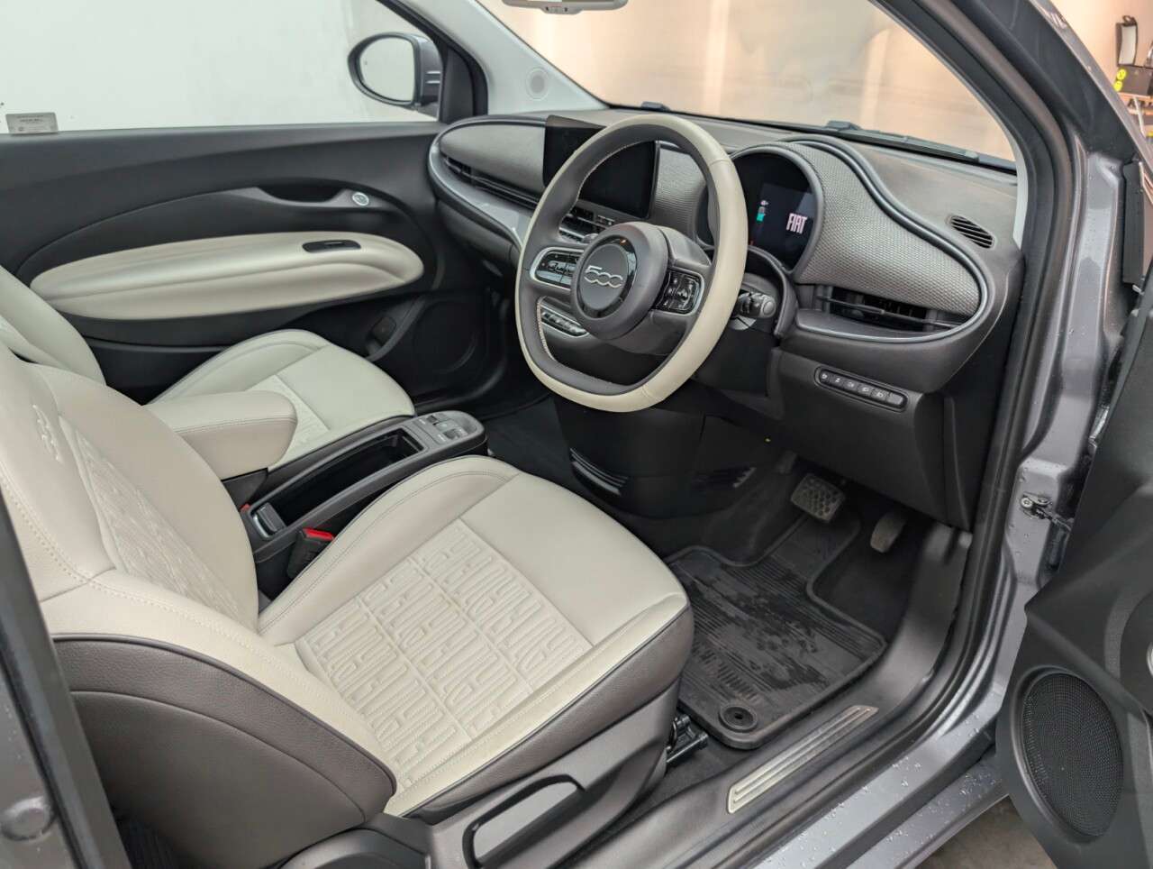 2022 FIAT 500E 2022 FIAT 500E