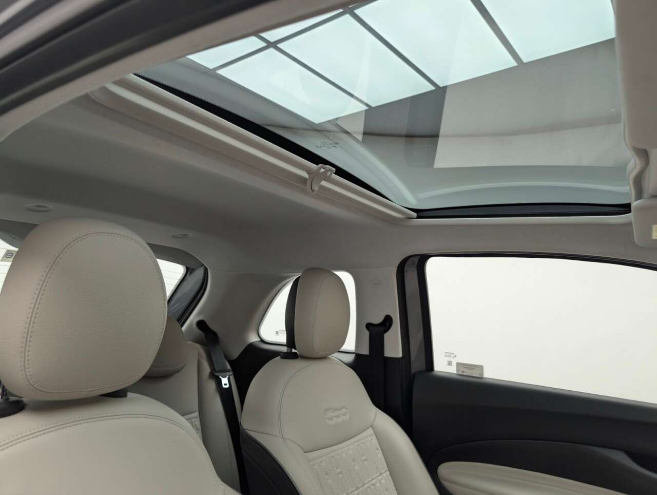 2022 FIAT 500E 2022 FIAT 500E