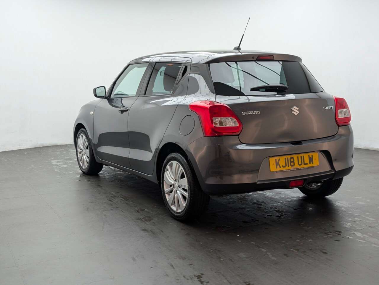 2018 SUZUKI SWIFT 2018 SUZUKI SWIFT