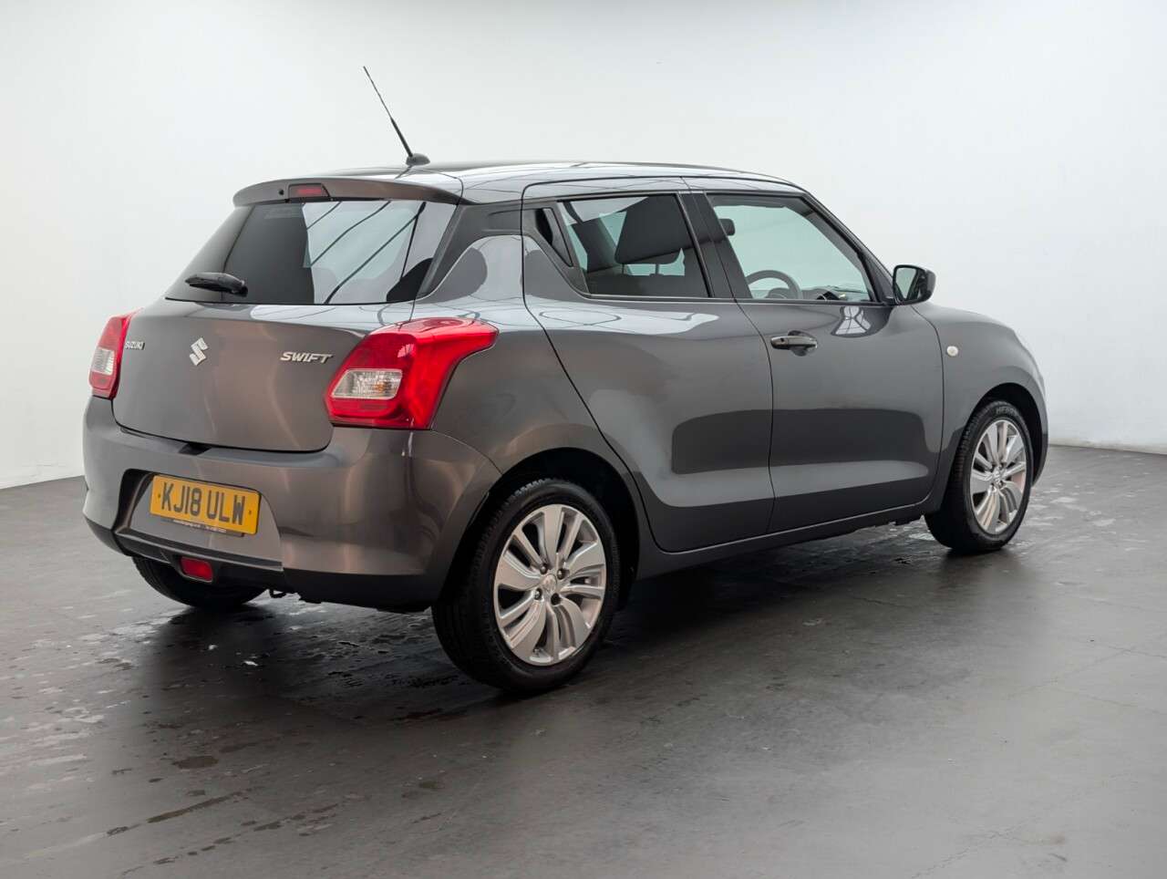 2018 SUZUKI SWIFT 2018 SUZUKI SWIFT