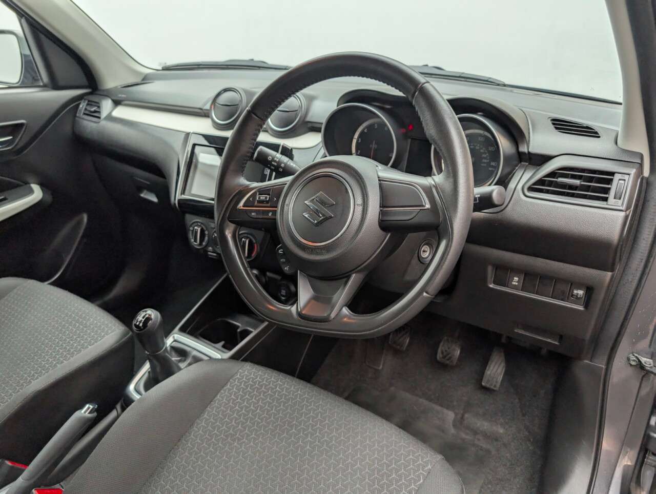 2018 SUZUKI SWIFT 2018 SUZUKI SWIFT