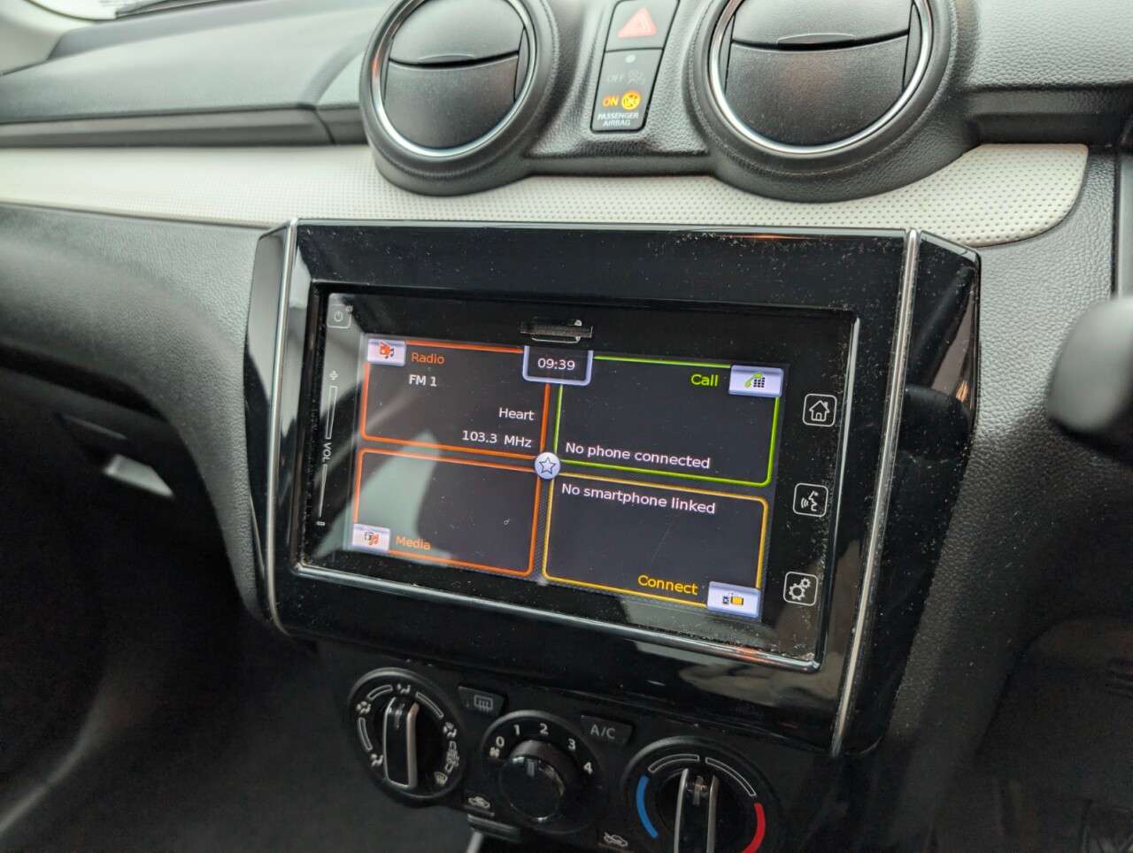 2018 SUZUKI SWIFT 2018 SUZUKI SWIFT