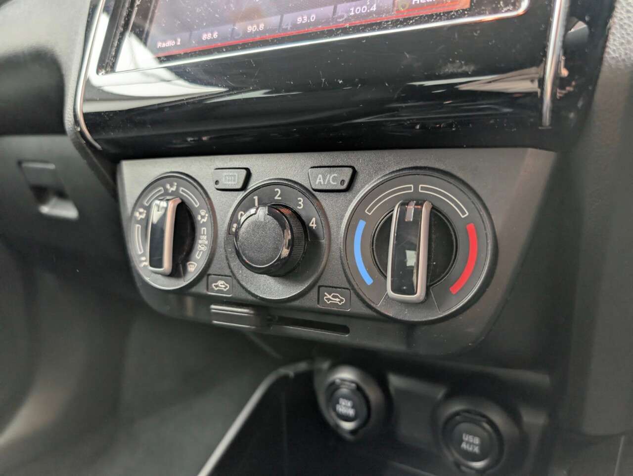 2018 SUZUKI SWIFT 2018 SUZUKI SWIFT