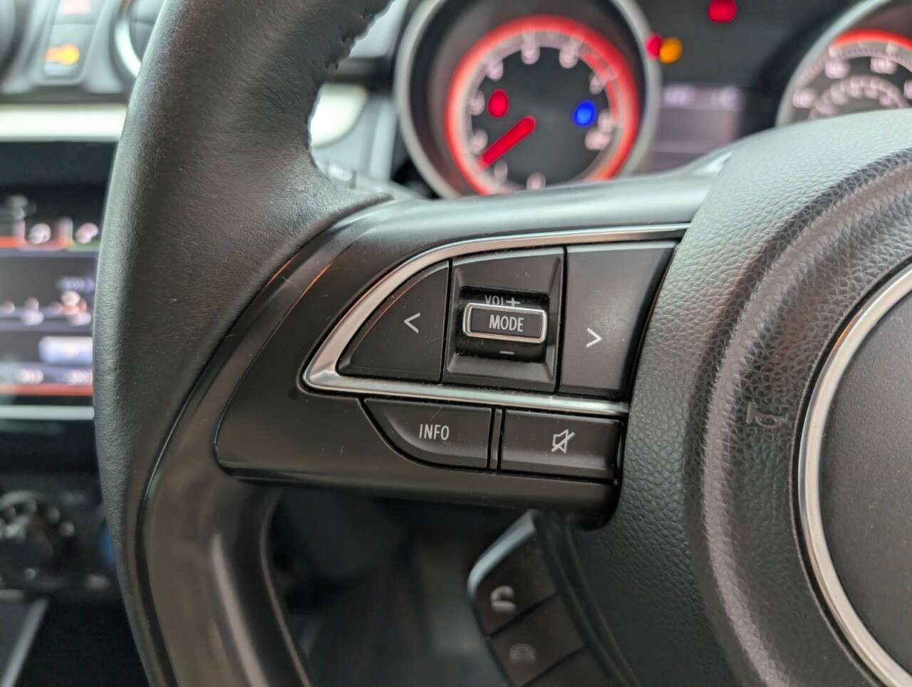 2018 SUZUKI SWIFT 2018 SUZUKI SWIFT