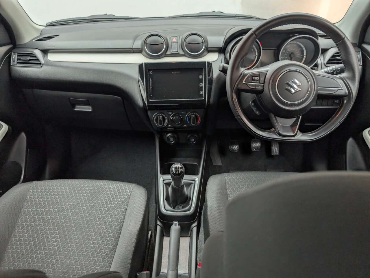 2018 SUZUKI SWIFT 2018 SUZUKI SWIFT