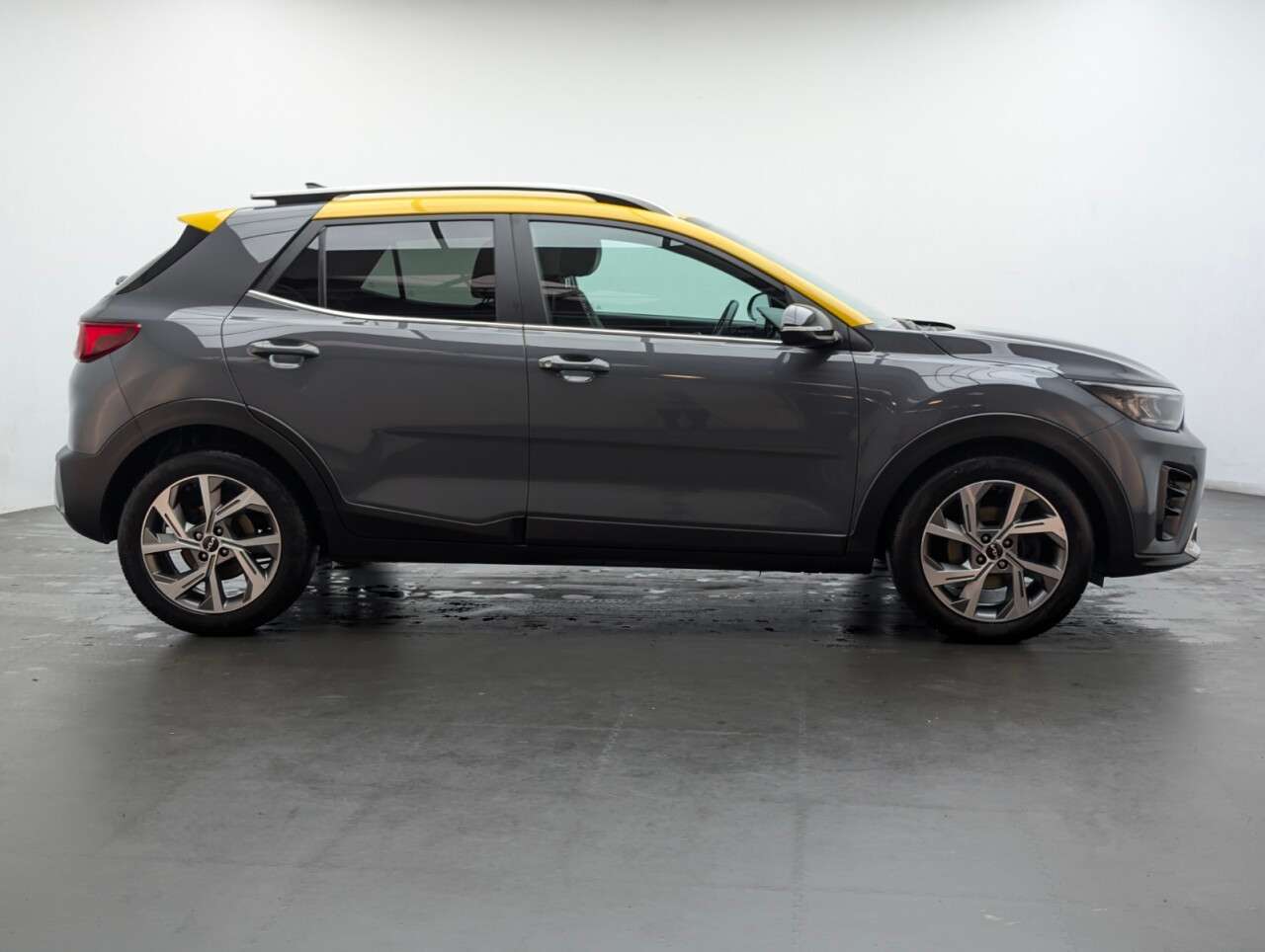 2022 KIA STONIC 2022 KIA STONIC