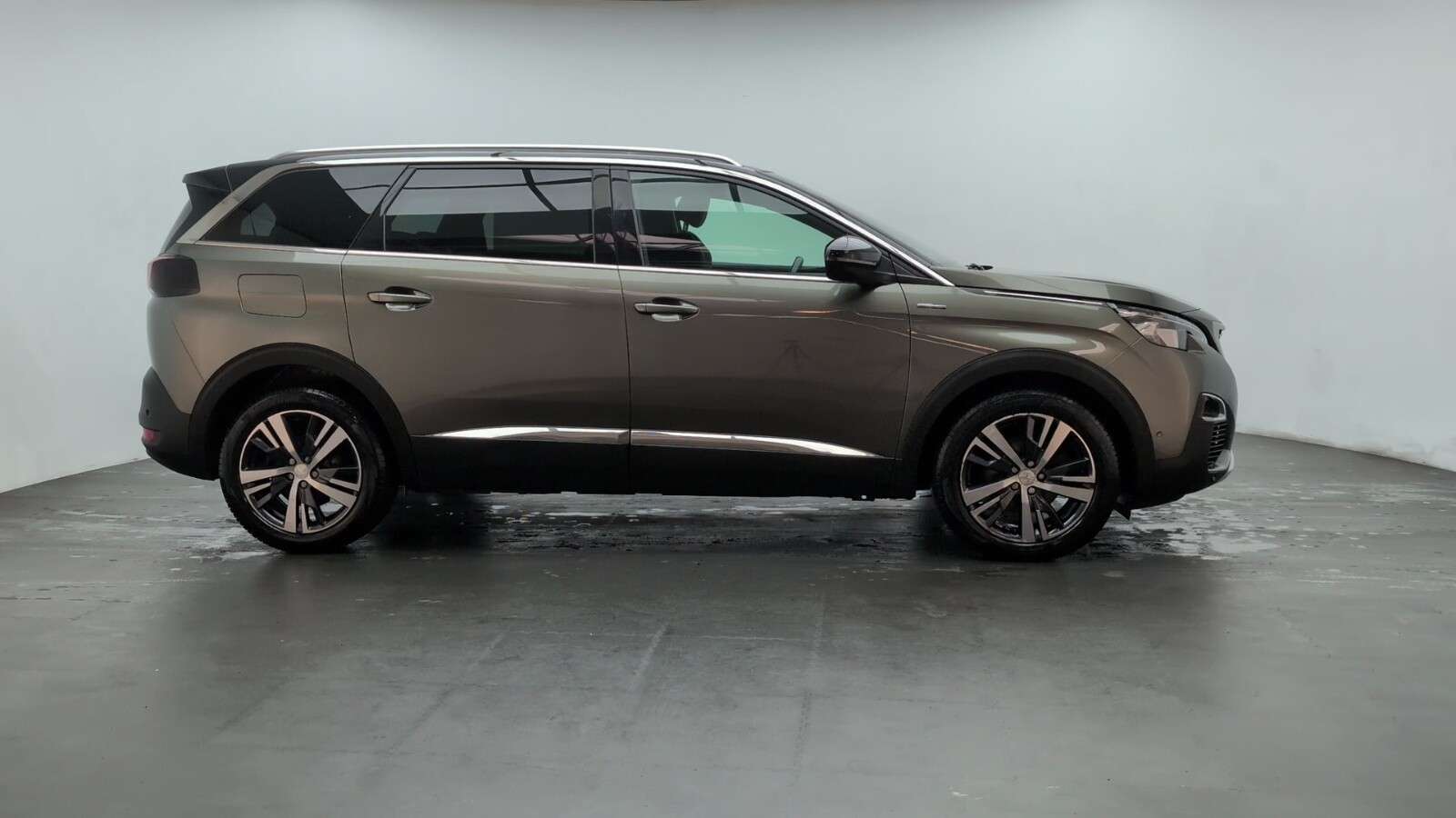 2018 PEUGEOT 5008 2018 PEUGEOT 5008