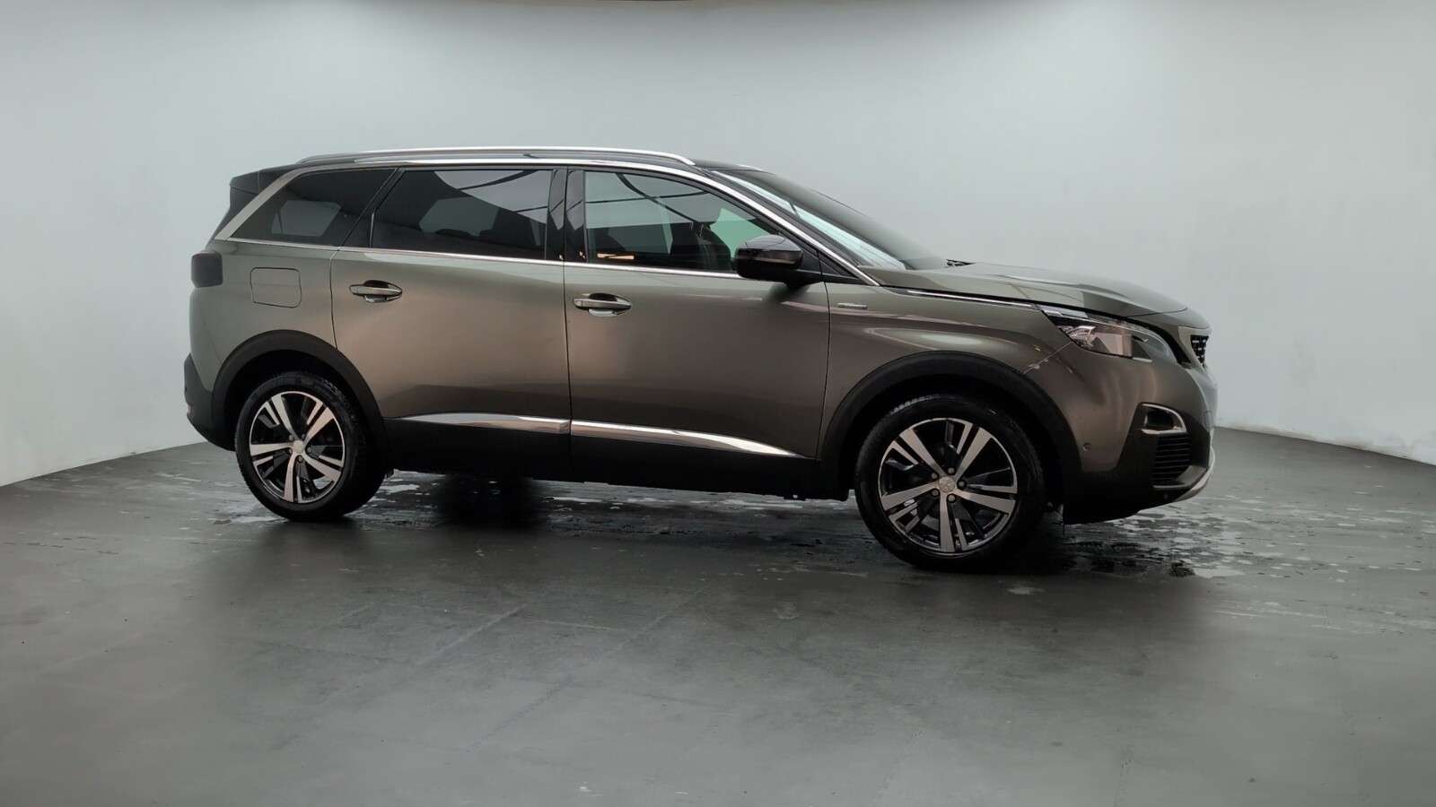 2018 PEUGEOT 5008 2018 PEUGEOT 5008