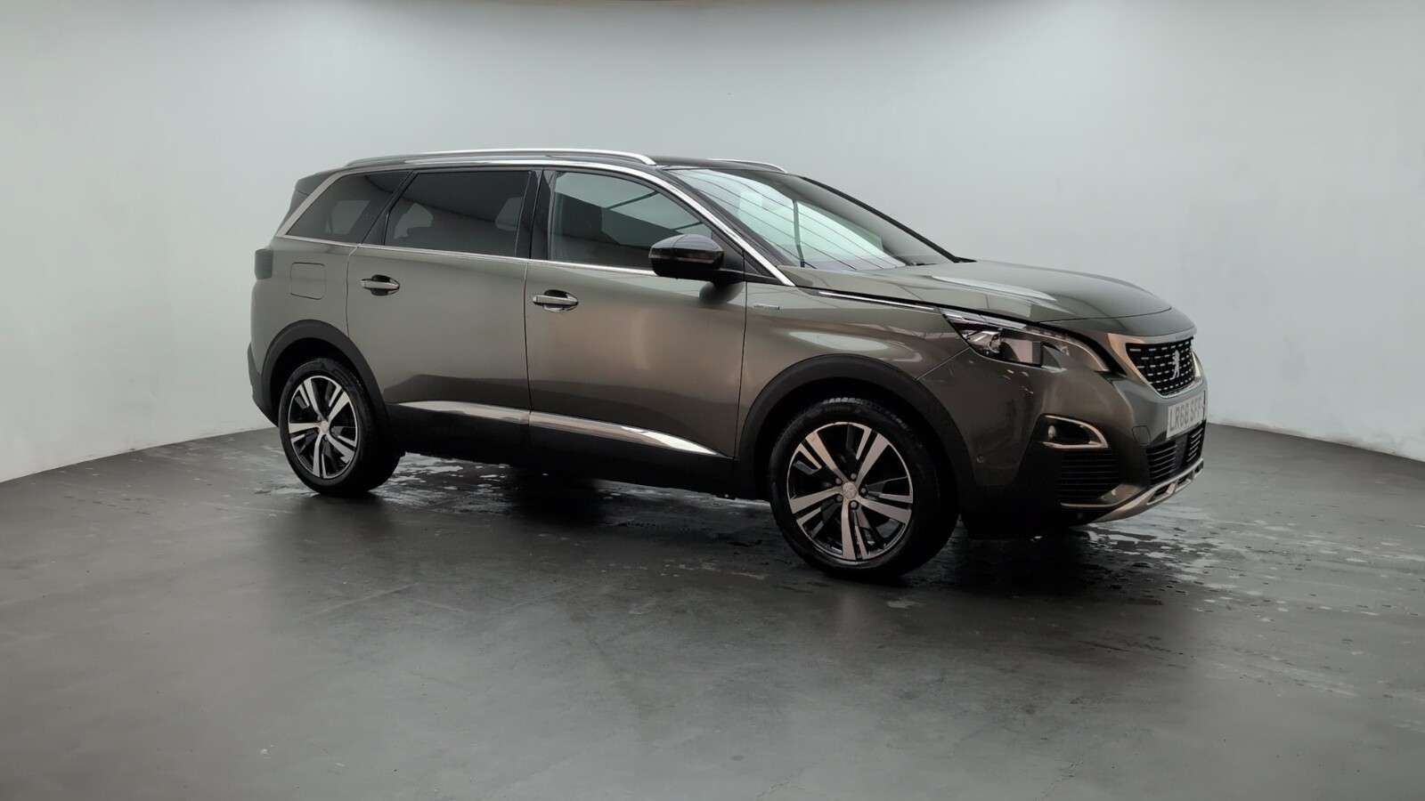 2018 PEUGEOT 5008 2018 PEUGEOT 5008