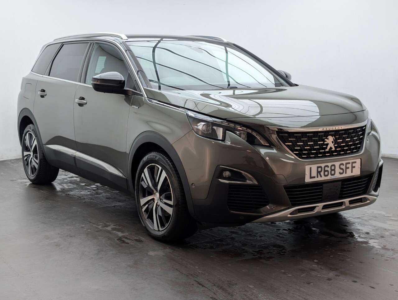 2018 PEUGEOT 5008 2018 PEUGEOT 5008
