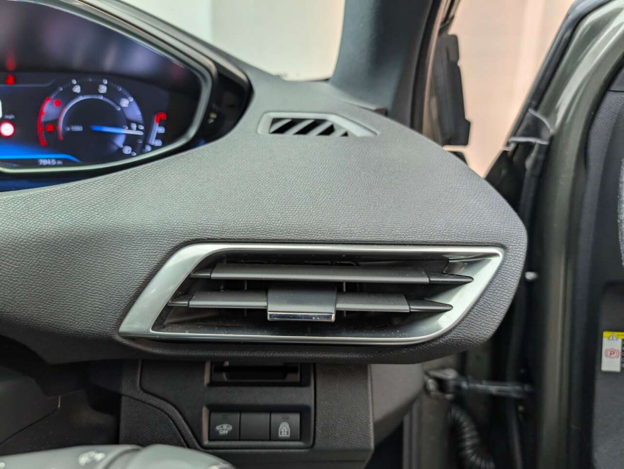 2018 PEUGEOT 5008 2018 PEUGEOT 5008