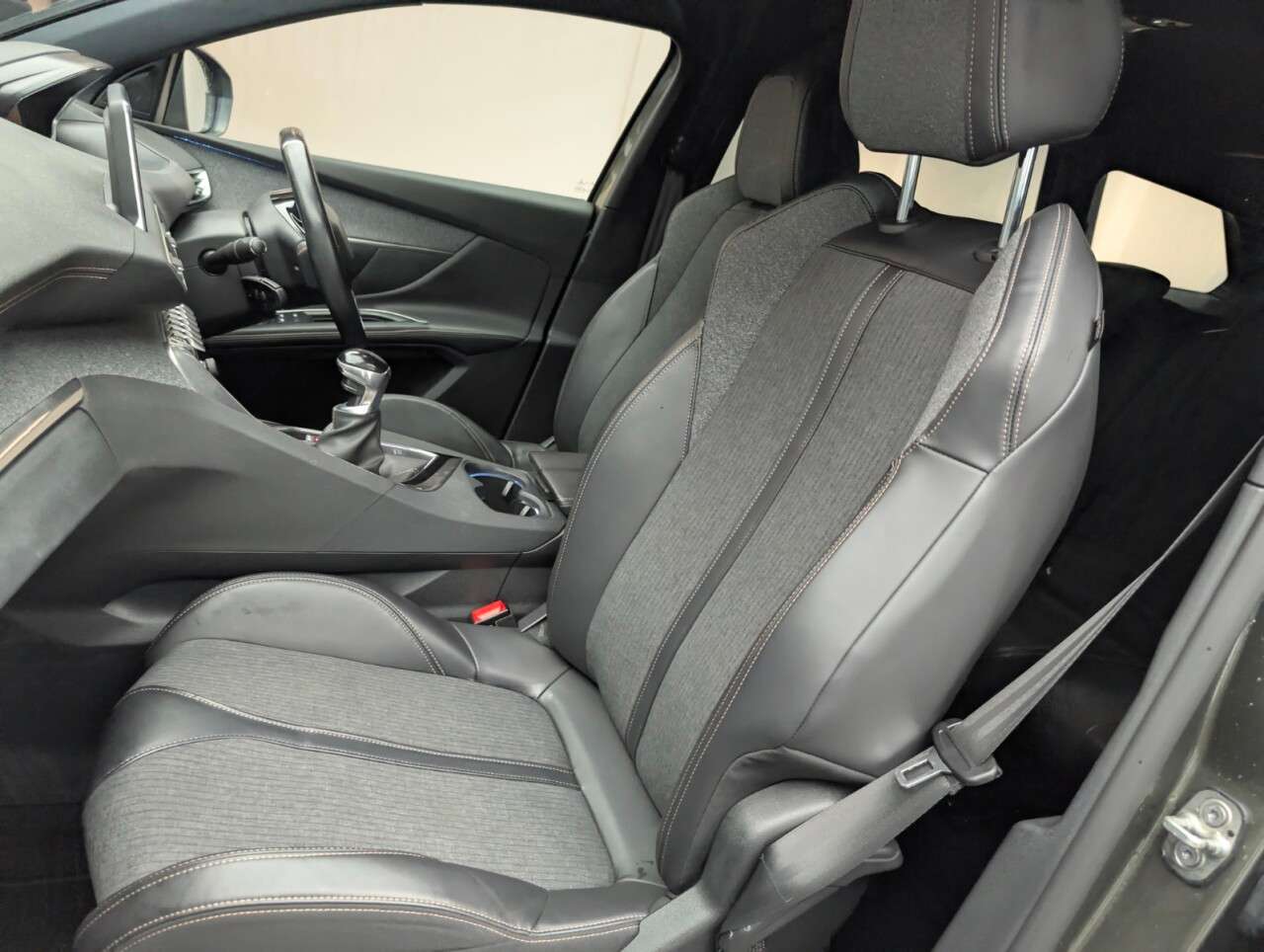 2018 PEUGEOT 5008 2018 PEUGEOT 5008