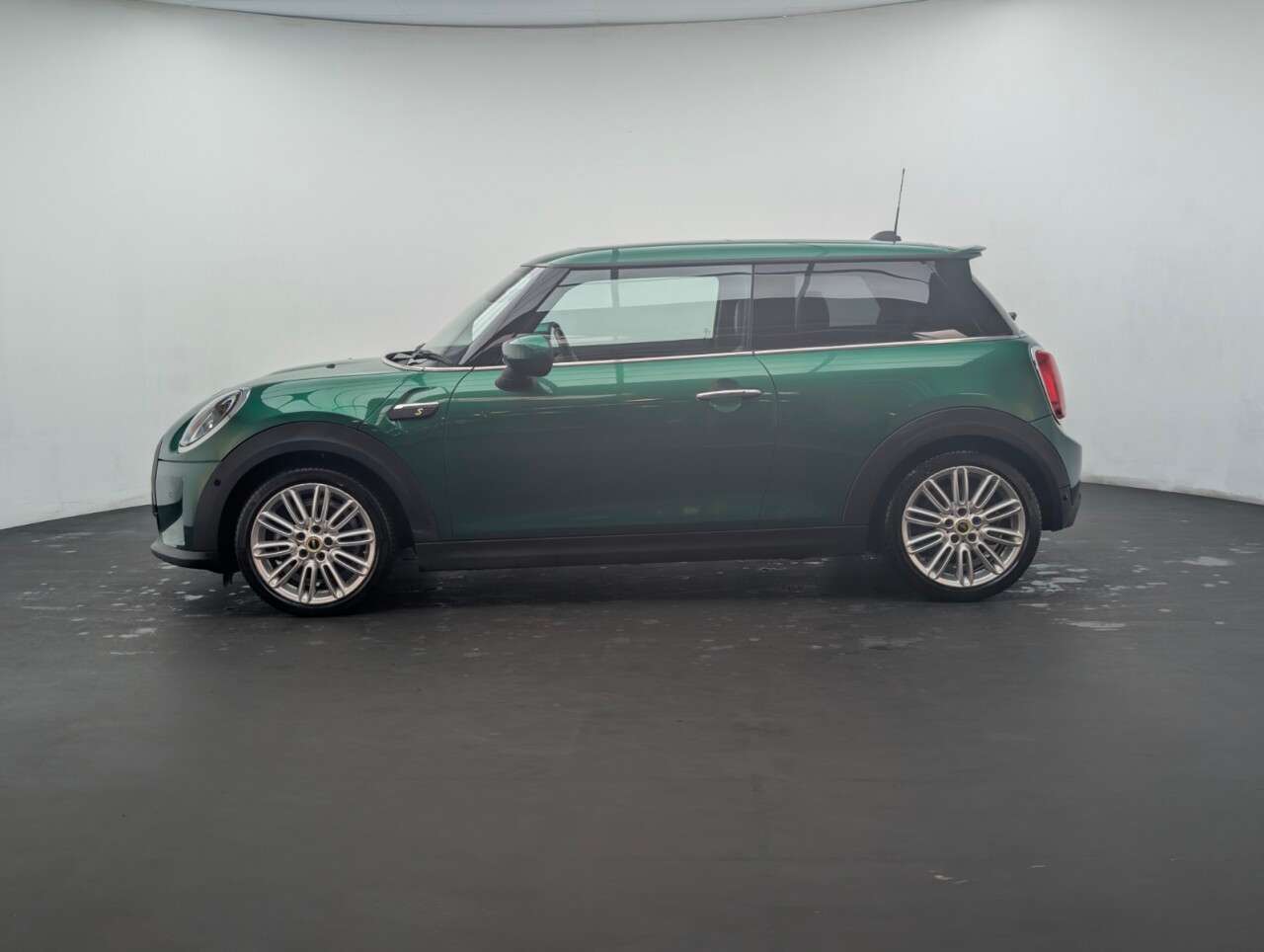 2021 MINI ELECTRIC HATCH 2021 MINI ELECTRIC HATCH